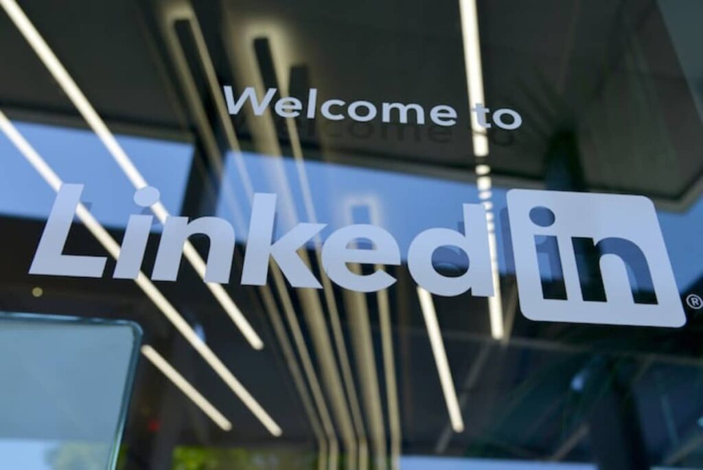 How To Use LinkedIn For Students